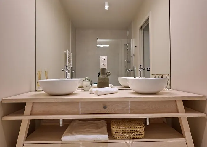 Le Miroir De Saint-jacques * Σαλάνς